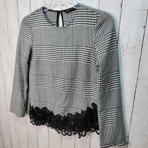 Zara Woman Black White Asymmetrical Houndstooth Shirt Lace Size Small. - Picture 2 of 7